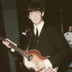 no-pol-das-gay:  Happy Birthday Paul McCartney  June 18, 1942