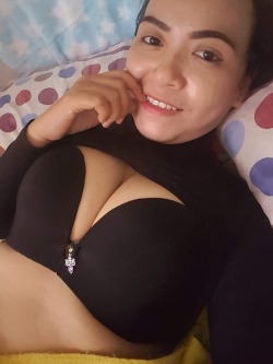 aussss:  Malay fling, cant wait to bring her out to dump my cum