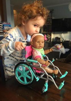 awwww-cute:  The other day our 2yo daughter’s favorite doll