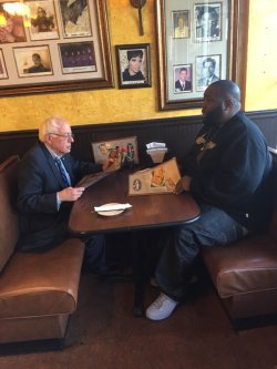 kingjaffejoffer:  Killer Mike & Bernie Sanders having lunch