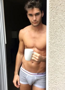 gayhunk.tumblr.com/post/141500290821/