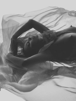 black-white-madness:  Madness:  Kate Moss by Sølve Sundsbø,