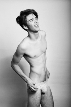 strangeforeignbeauty:  Sam Steele | Photographed by Frederic