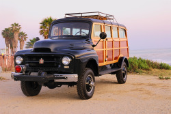 doyoulikevintage:  1953 International Harvester Woody SUV DSC