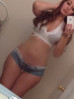 babesintightshorts:  Sexy https://goo.gl/fM1CXW