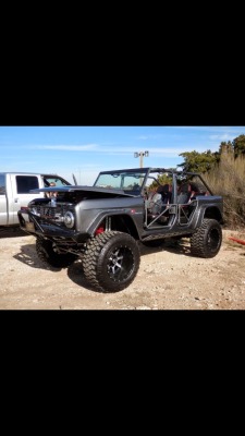 classic4x4s:  Custom 4-door 1976 Ford Bronco