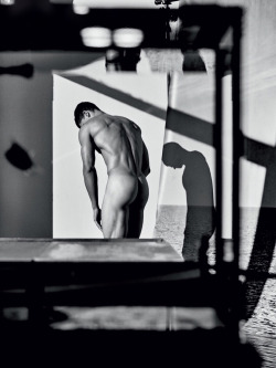 fantasists:  Trevor Signorino by Mariano Vivanco for KING KONG