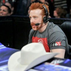 xcreatureofnight:  Sheamus should trade in the headset for the