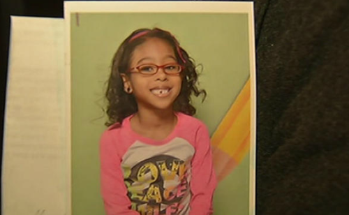 fracturedrefuge:  *****URGENT! PLEASE SIGNAL BOOST! FIVE-YEAR OLD GIRL ABDUCTED FROM WEST PHILADELPHIA SCHOOL!***** NAME: Nailla Robinson APPEARANCE: Nailla stands about 40 inches tall and weighs around 35 pounds. She has a medium skin tone, brown eyes