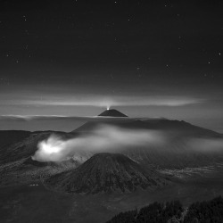 monochromacity:  Twinkle Stars - Bromo by Hengki Koentjoro  