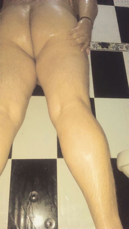 2-bearsbcn:  twocubs1994:  #cub #sexybear #beautiful #colombiano  Estas para comerte, woo ðŸ»ðŸ˜˜