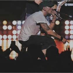 marshallmathersxvi:  Marshall Mathers kickin it,always.  Here