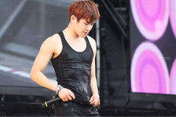 pervingonkpop:  We personally love Hoya in tank tops, even though