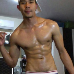 singa61:  Only Asianhttp://singa61.tumblr.com/ 