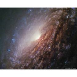 In the Center of Spiral Galaxy NGC 5033 #nasa #apod #esa #mast