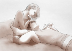 nikkiyan:Cuddling on the bed ♥