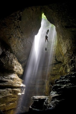 e4rthy:  Into the Abyss Stephens Gap Cave, Alabama Jeffrey