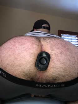 showmeyourholebro:  xxdannywestxx:  This big ass buttplug made