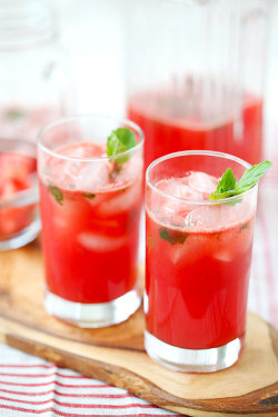 guardians-of-the-food:  Watermelon Tequila Cocktail