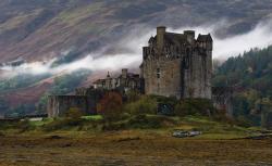 fuckyeahprettyplaces:        Eilean Donan Castle, Scotland  