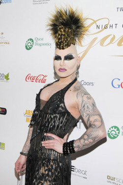 hidesawell:  Attention Nina Flowers: you are fierceness incarnate.