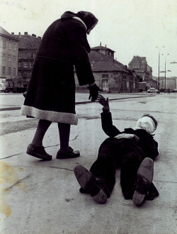 Aktion “Allzeit bereit!” photo: Gottfried Helnwein,