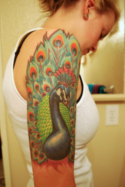 fuckyeahtattoos:   ginandtattoos:   (via mpetitto94)     I want artwork as gorgeous as this on me someday.