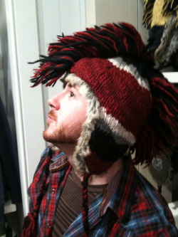 iamcup:  stephen’s new hat.  I want that hat and the plaid