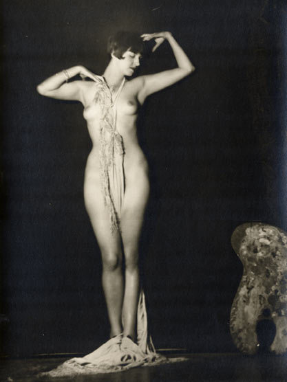 i12bent:  Louise Brooks – (Nov. 14, 1906 - 1985), was an American dancer, model, showgirl, and silent film actress.. Famous for pioneering the bobbed haircut. She also had a sharp wit and a marked feminist talent for creating playful identity constr