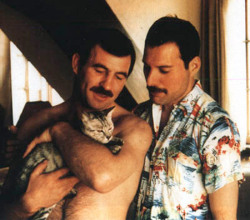 fuckyeahsodomites:   Freddie Mercury’s boyfriend, Jim Hutton, passed away today :(   :(  Goddamn.  I hope that they&rsquo;re together in some sort of fabulous afterlife with all their cats &lt;3