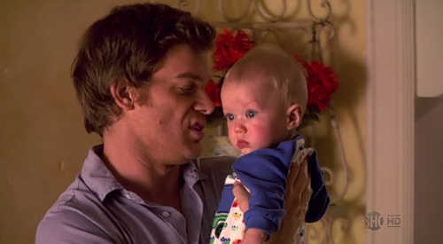 fuckyeahdexter:   Hahahahaha. That face.   What the… I don’t even know.