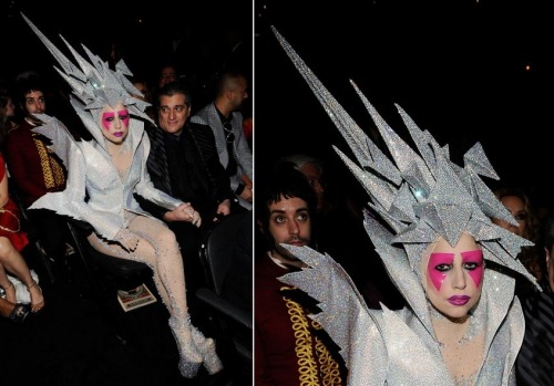 thedailywhat:   Grammy Awards: I’m a fashion blogger, and what is this? [ontd / ontd.]    I don’t think I can say anything.  It’s just.  Like. Invalidated.