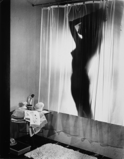 woman in shower photo by Wynn Richards, 1932