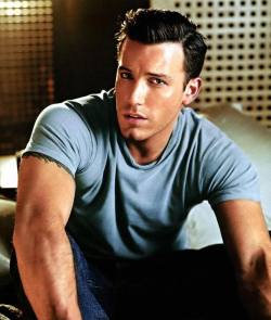 whytheyrehot:  Why He’s Hot: It’s freaking Ben Affleck for