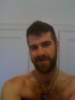 realmenstink:  (via tonyo76) FURRY RED BEARD !!! 