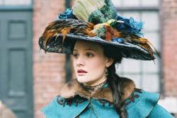 pinpricks:  Romola Garai in Angel (2007)   she looks so lovely