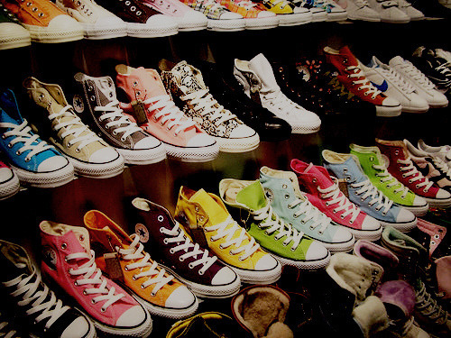 bornwithglitter:  writemyfairytale:  fairytalesandlovestories:  imakidatheart:  strawberryshotgun:  darrieisthename:  isabelbitch:  hinamori140:  yunjae:  obliteratedheart:  jelsjiji:(via artpixie)   love it.!         My mom and I have quite a few pairs