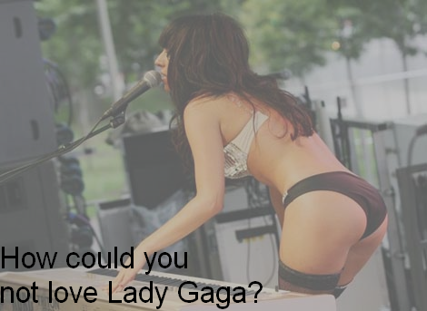 fuckyeahladygaga:  (via keithdemitri)  omg her boo-tay~ 