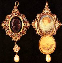 A gift from Queen Elizabeth I to Francis Drake upon his return