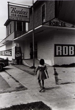 Roblies’ Food Market, Galveston, Texas photo by Betty Tichich,