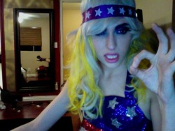 fuckyeahladygaga:   littlemonsterr:secondstar05:eskinny:tylerraustinn:rahrahcharley: Gaga fan Edward Vigiletti.   HOLY SHIT I HONESTLY THOUGHT IT WAS GAGA FUCKING WITH A WEBCAM ON SET. OH MY GOD.  FOUR FOR YOU, EDWARD VIGILETTI, YOU GO EDWARD VIGILETTI.