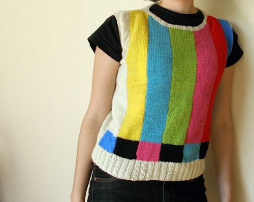 thedailywhat:   Sweetass Sweater of the Day: Marina Torreblanca’s handmade test-pattern sweater is all kinds of chroma-calibrating kickassity. [craft.]   WHY DIDN’T I THINK OF THIS? OMG WANT.