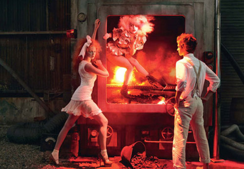 fuckyeahladygaga:   Hansel & Gretel spread in vogue with Lily Cole & Lady Gaga submitted by: http://fucksandkisses.tumblr.com/   THIS IS AWESOME.