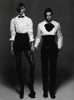 slutsandsharks:  vegantaxidermy:  i fucking love androgyny  