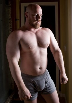 bigbulges:  Muscle bear’s bulge.  (via huskymenlover)