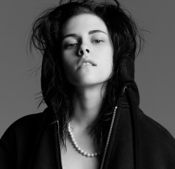 (via jordan-marshall) Kristen, now it’s very hard…