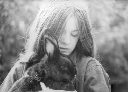 bear-ballet:  Girl with rabbit (by Math Paul) 