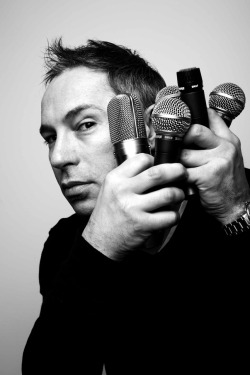 The artist called Pol & microphones - Ph. Massimiliano Griggio 