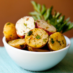 lacuisine:  Potato Salad with Herbed Dijon VinaigretteFollow