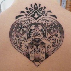 naggisch:  emiskil:  fuckyeahtattoos:  My tattoo done by Gary